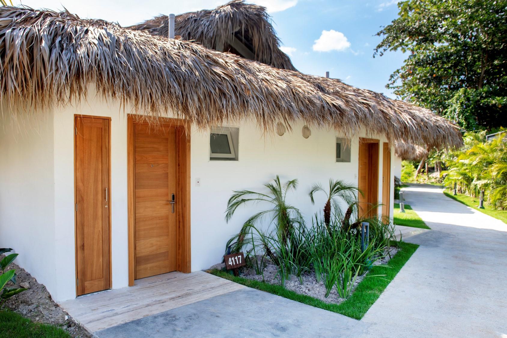 Viva V Samana By Wyndham, A Trademark Adults All Inclusive Las Terrenas Bagian luar foto A bungalow at the resort