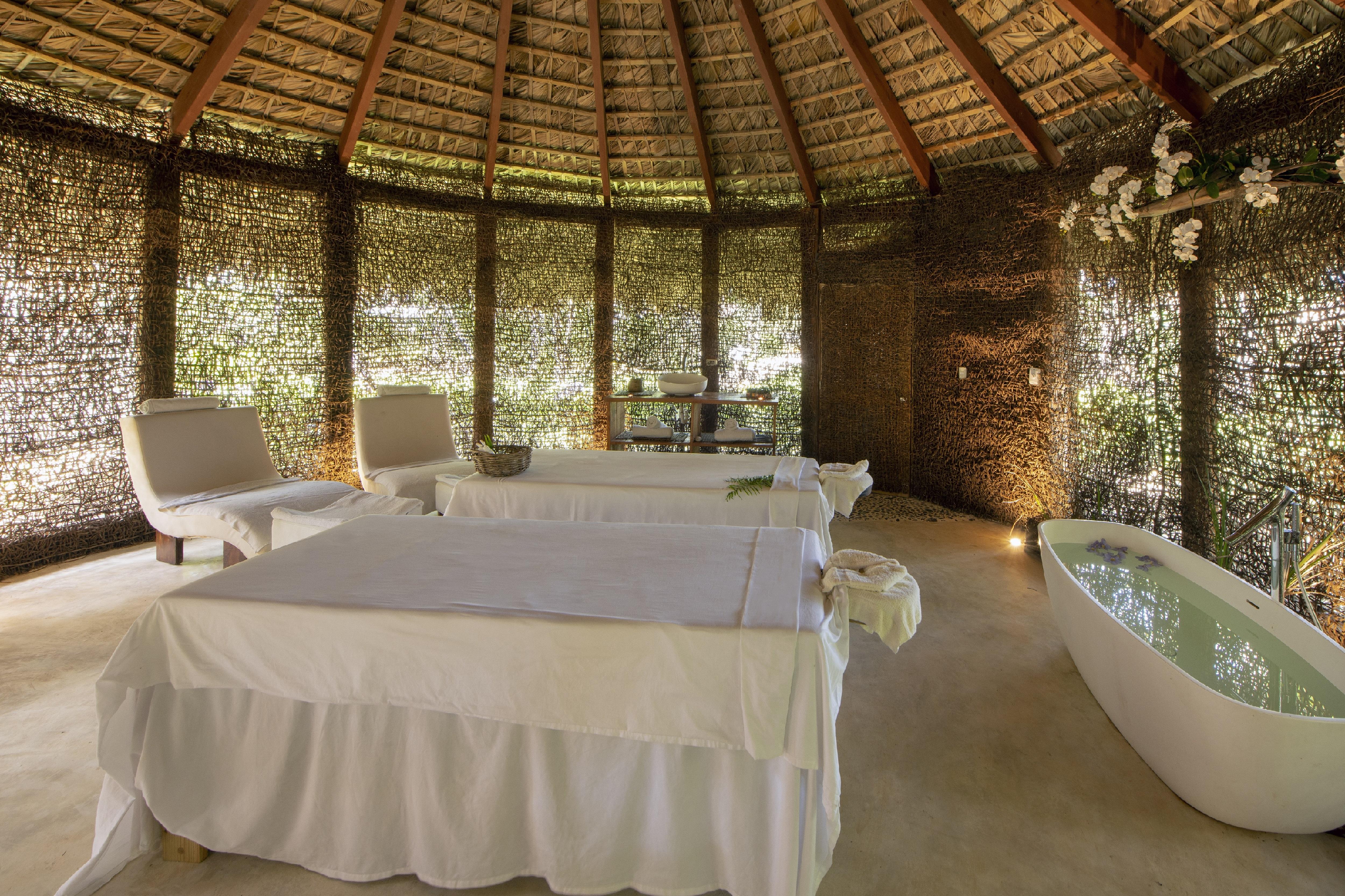 Viva V Samana By Wyndham, A Trademark Adults All Inclusive Las Terrenas Bagian luar foto Spa at the resort