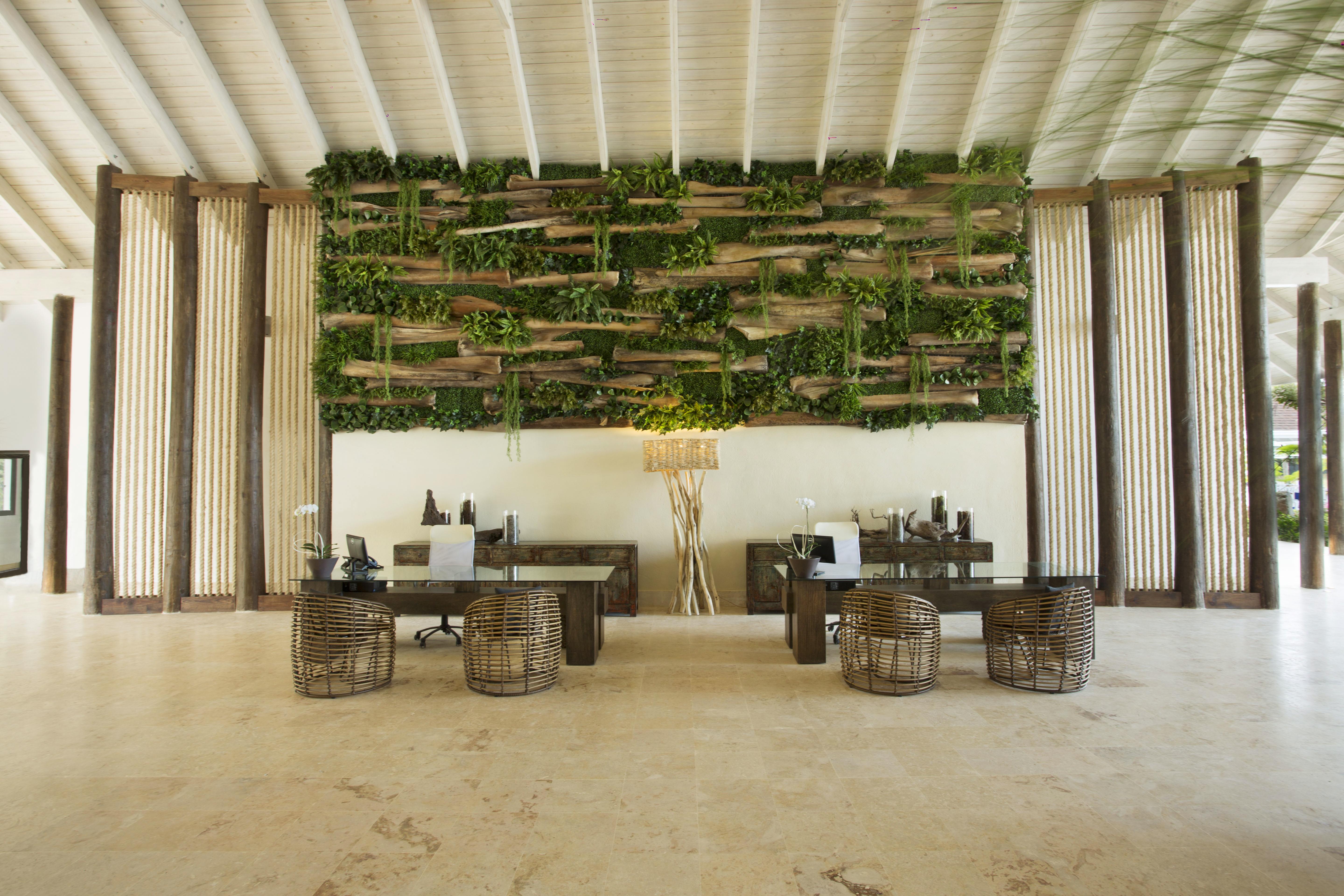 Viva V Samana By Wyndham, A Trademark Adults All Inclusive Las Terrenas Bagian luar foto Living wall at the front desk of the hotel