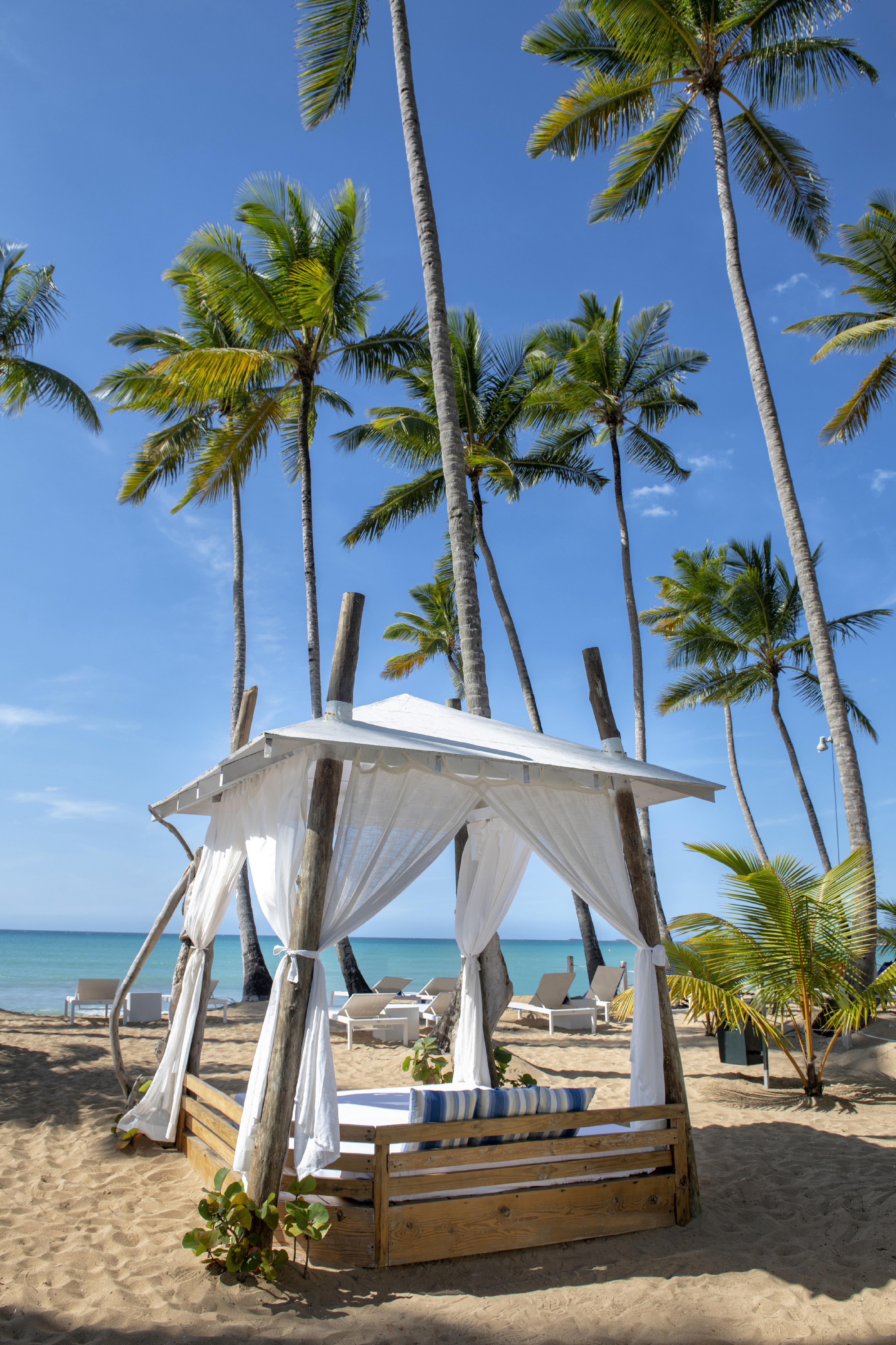 Viva V Samana By Wyndham, A Trademark Adults All Inclusive Las Terrenas Bagian luar foto A beach in Punta Cana