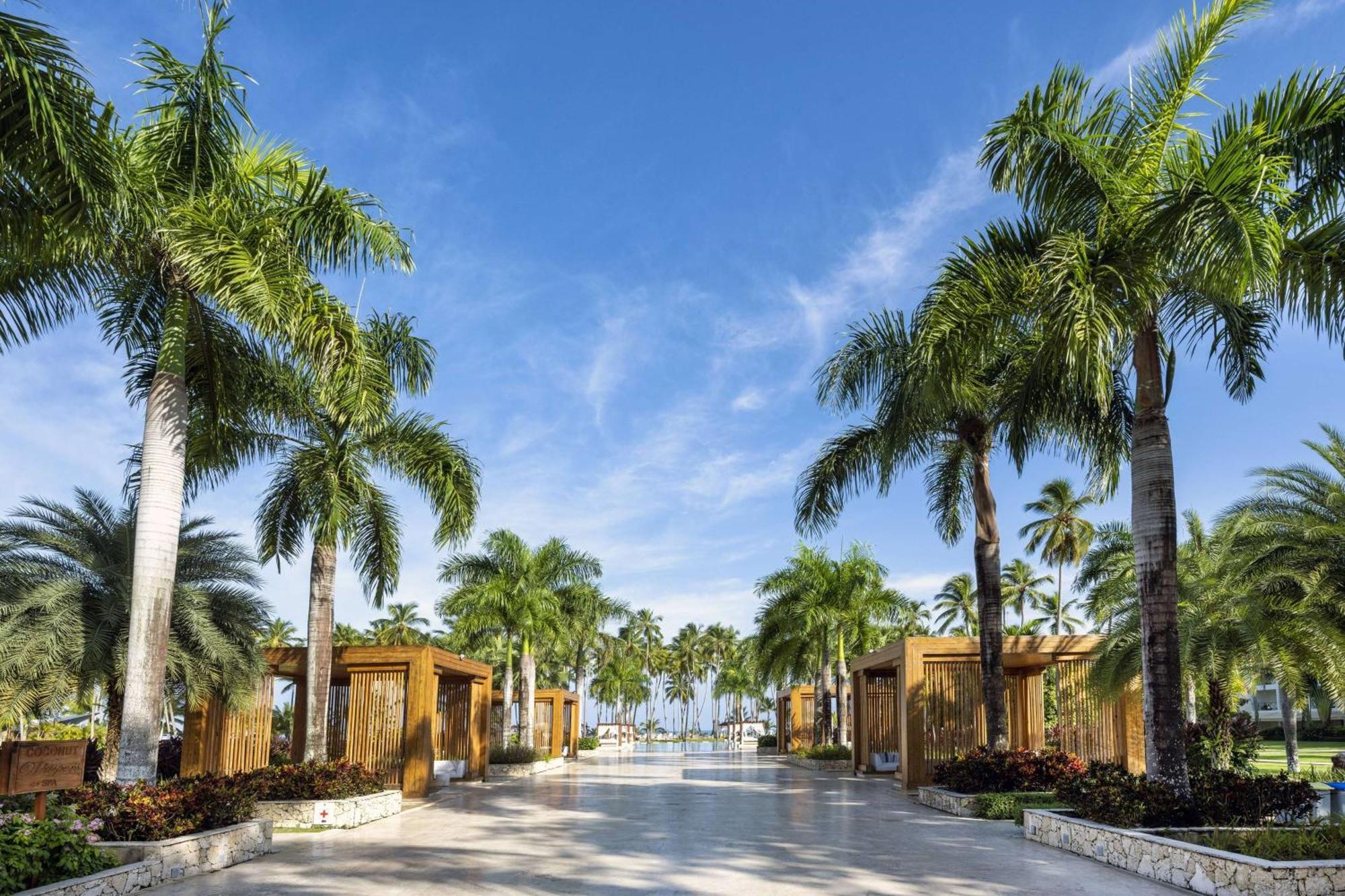 Viva V Samana By Wyndham, A Trademark Adults All Inclusive Las Terrenas Bagian luar foto Entrance to the resort